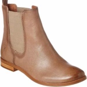 Frye Anna Chelsea ankle pull on booties 8 NWOB